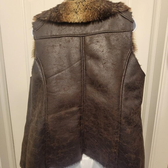 Mo X Members Only Faux Leather Fur Zipper Vest Size Large - Picture 9 of 13